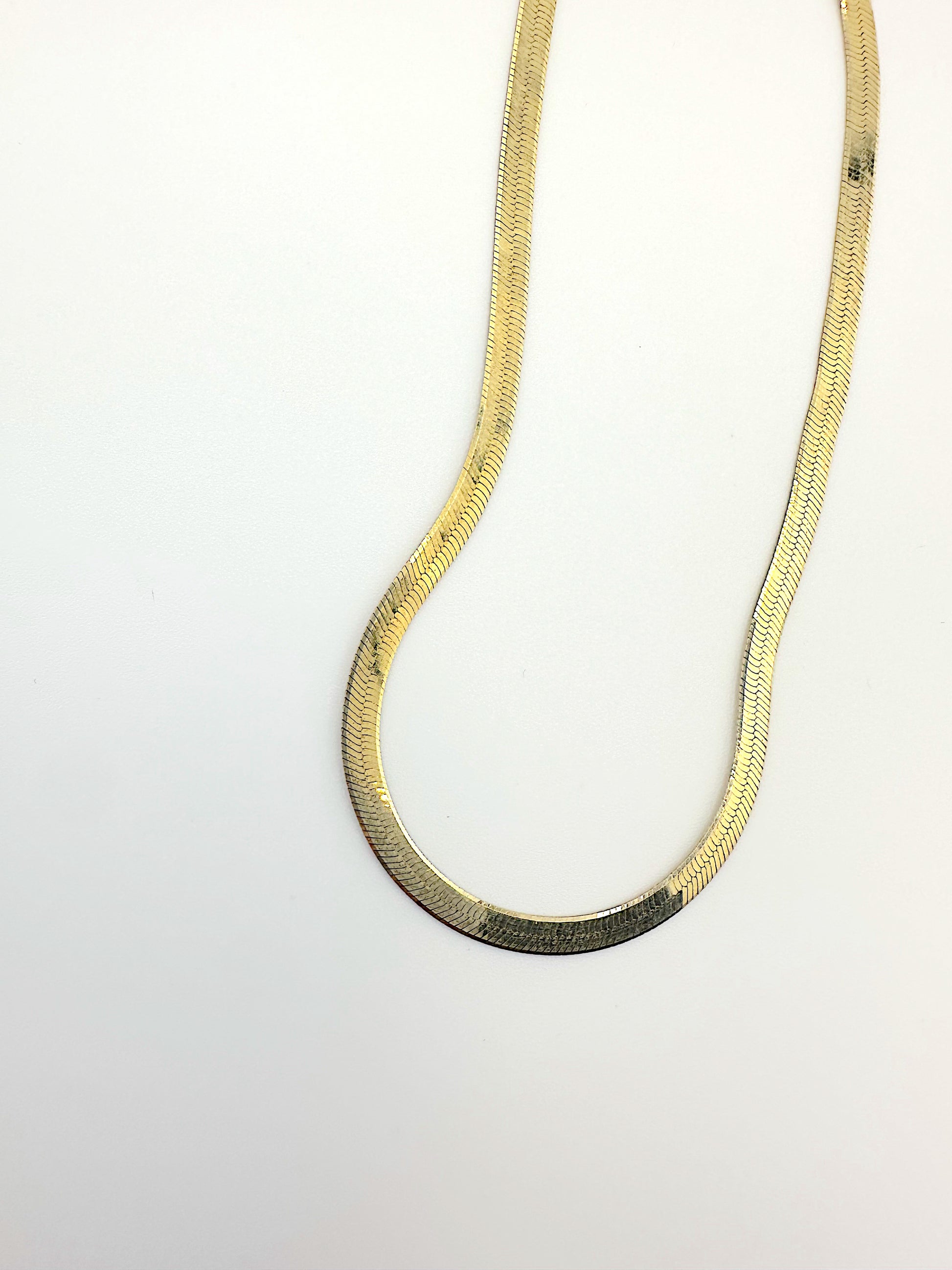 Decorative Snake Chain Necklace