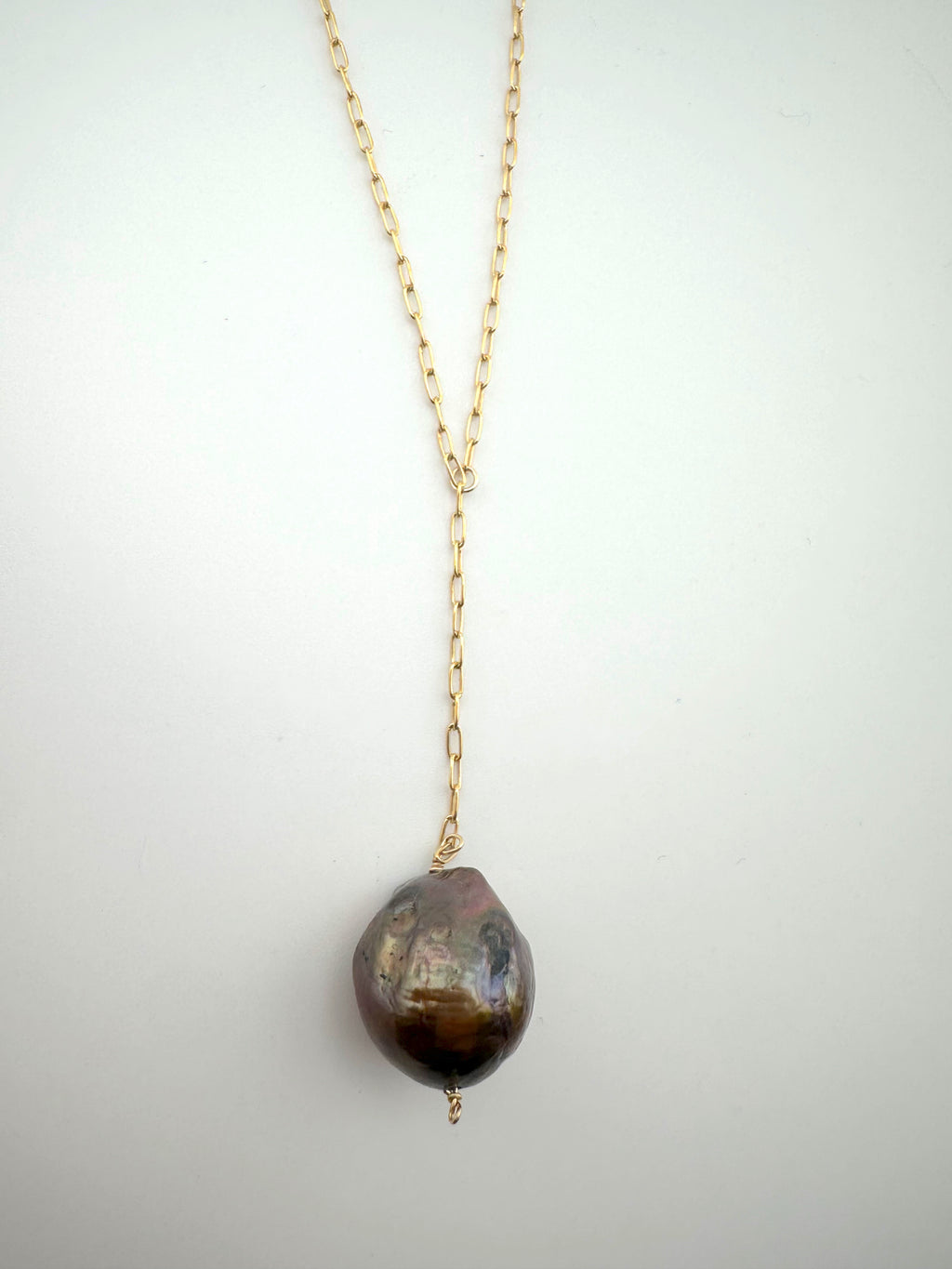 Chocolate Baroque Peacock Pearl Lariat