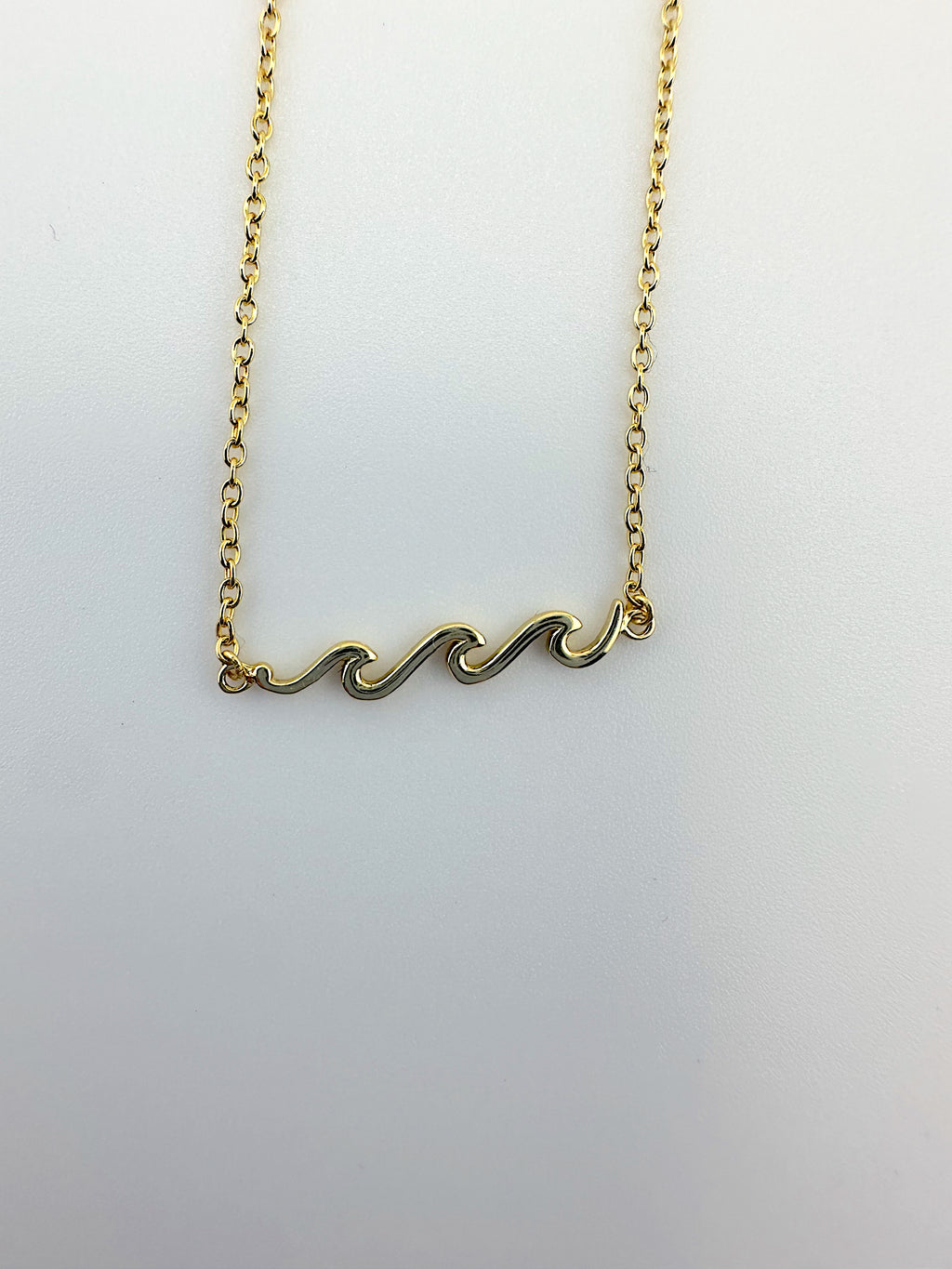 Make Waves Necklace