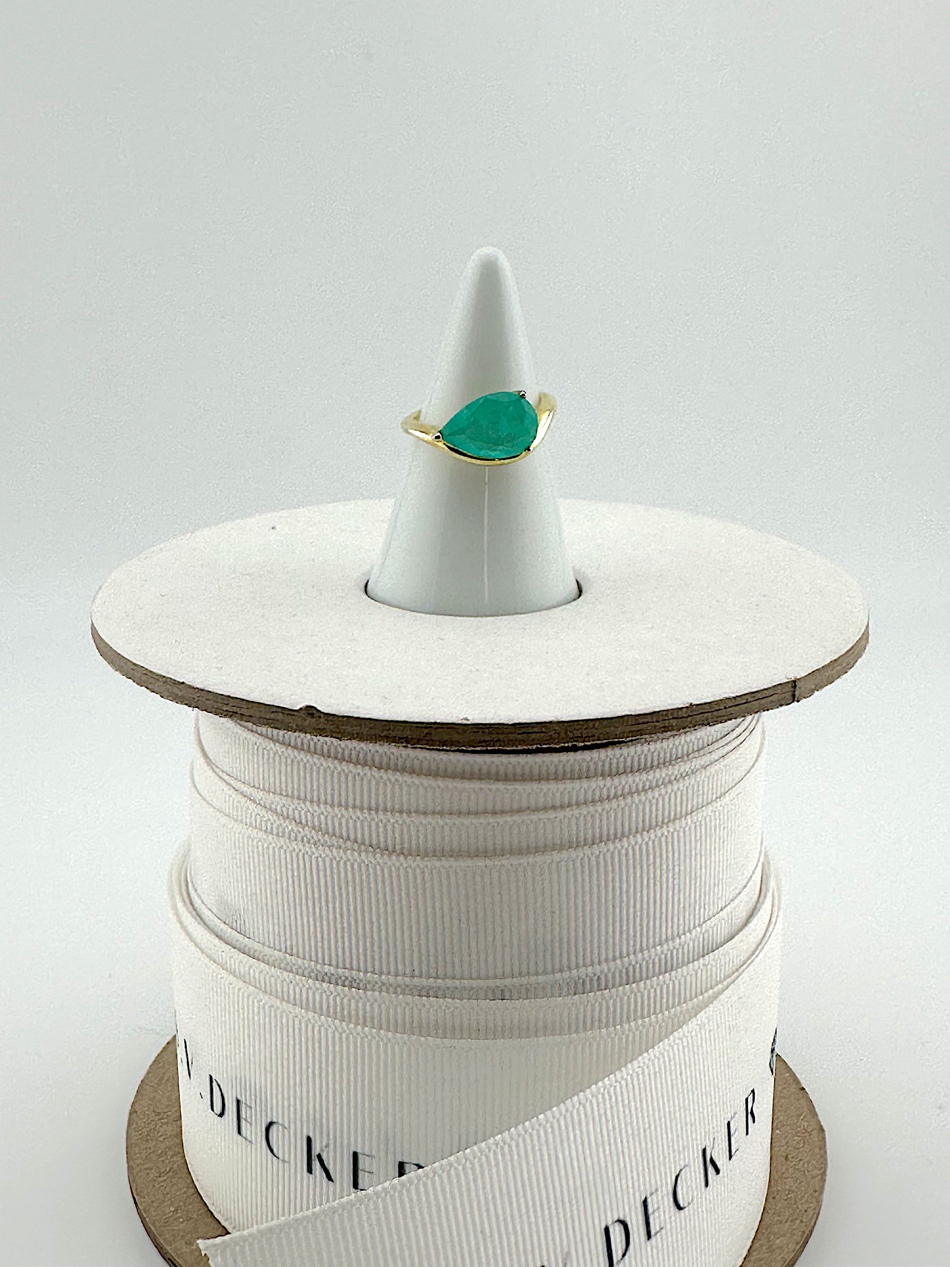 Emerald Teardrop Ring