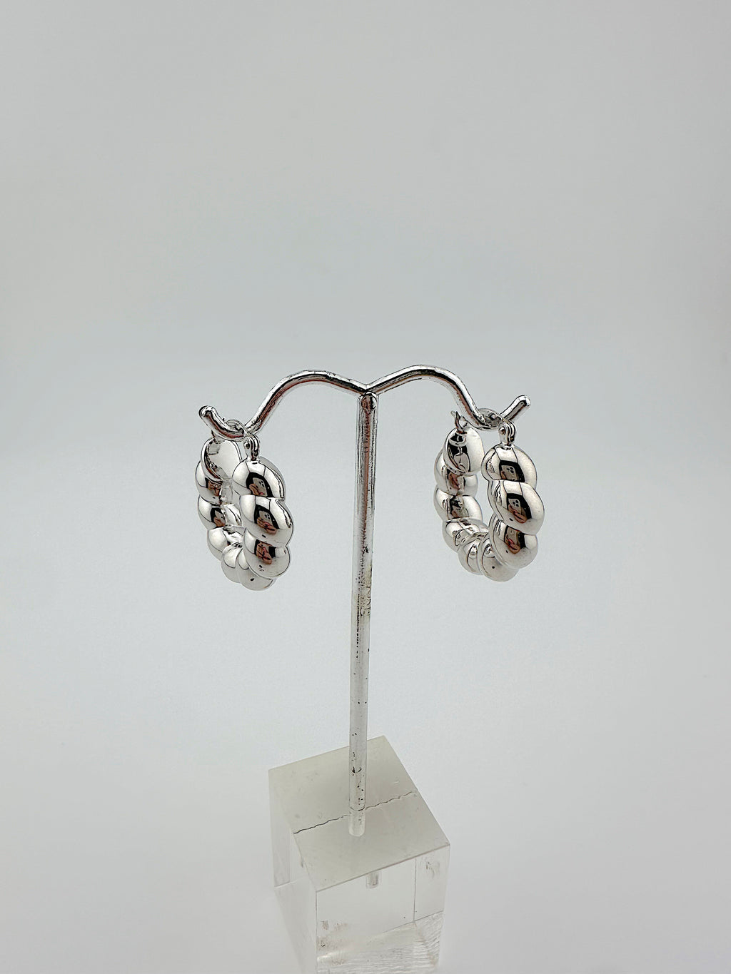 Twisted Chunky Hoops