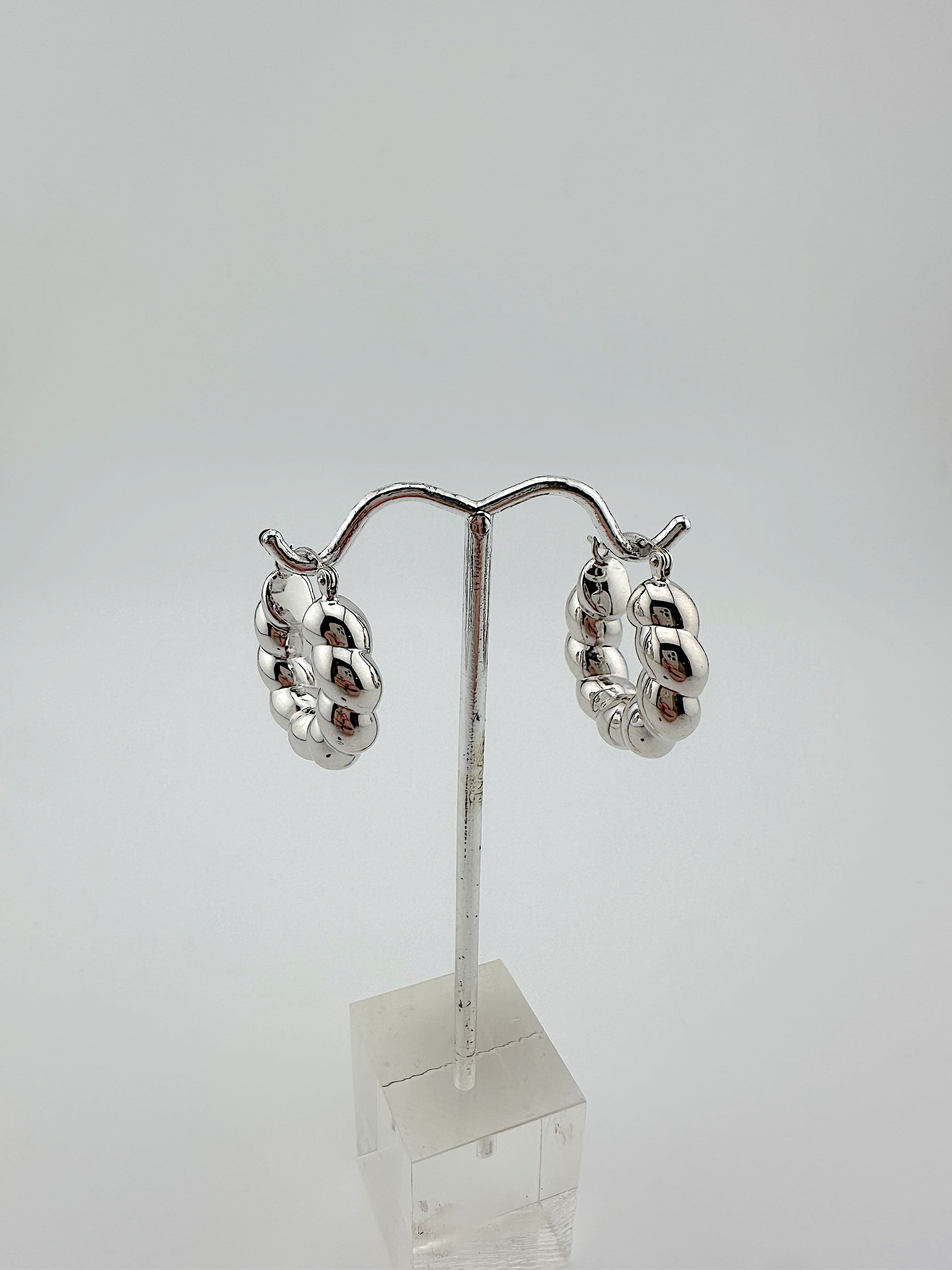 Twisted Chunky Hoops